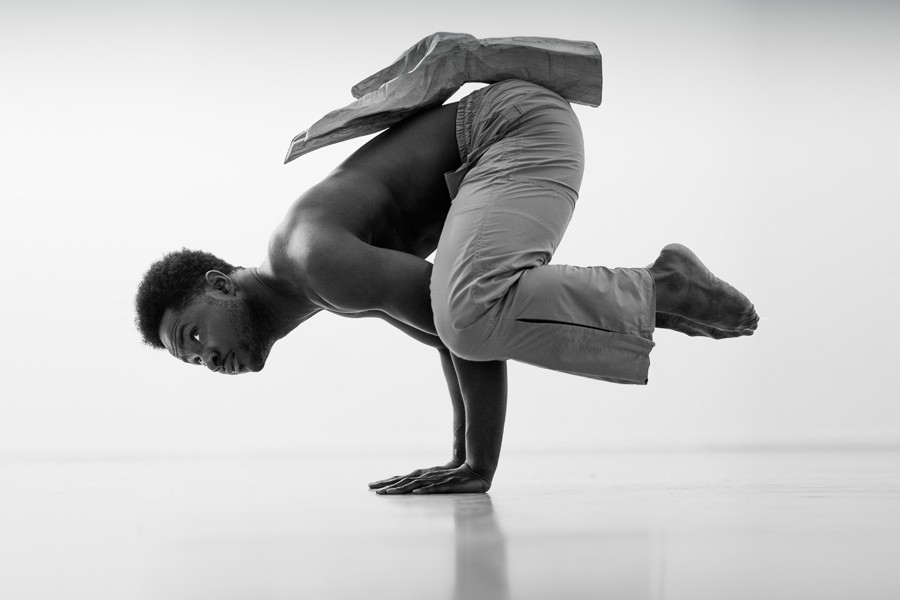 Meet movement director @FOpokuAddaie A dance artist, curator & lecturer, Freddie's work is informed by the cultural differences of growing up in Ghana & East London He explores notions of the group, the individual & the outsider freddieopoku-addaie.com bit.ly/KnuckleLdn