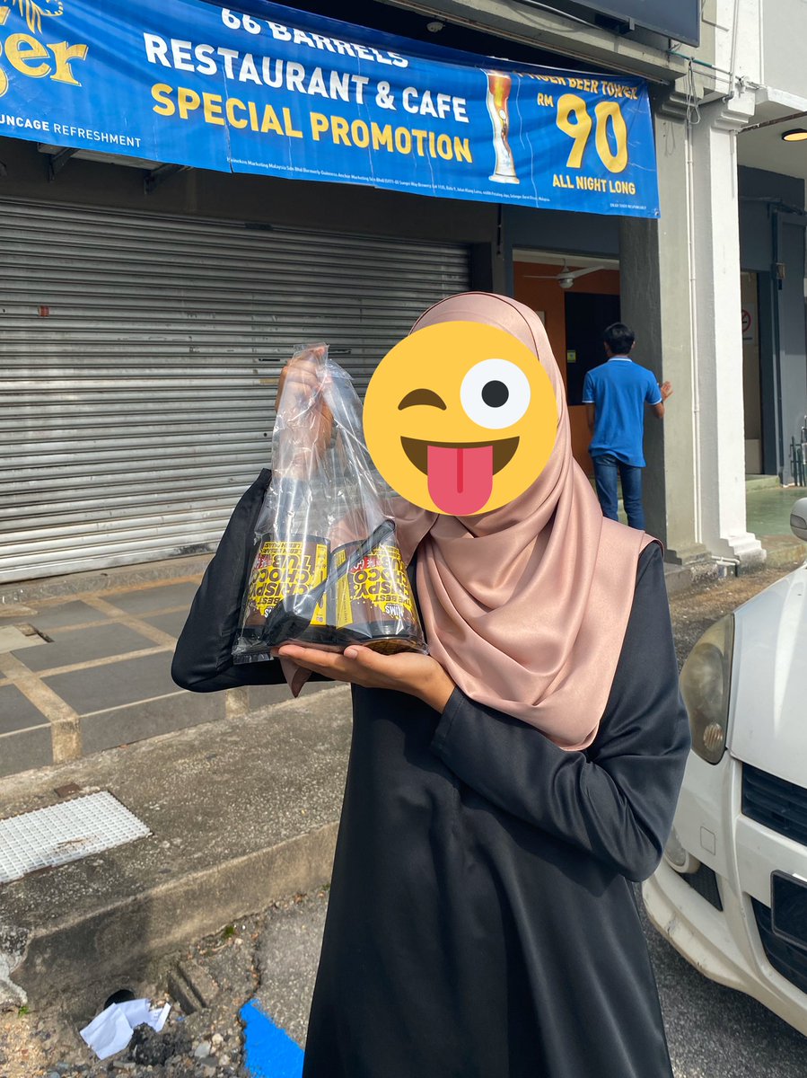 Kalau korang nak the chocotub beli banyak banyak macam i sampai boleh jadi mini agent, boleh cari  @atiqahaimuni sebab dia COD area Kuantan tau  Nak beli thru postage pun ada!! Kalau dekat shooppeee pergi tengok  @yourfavskincare 