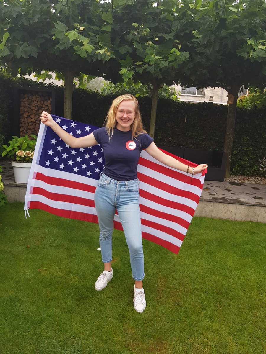 JohanHertong's tweet photo. Donβt give up your dreams! Na veel onzekerheid, regelen, plannen is het dan nu toch werkelijkheid. Onze lieve Evy is offβοΈ voor een jaar Highschool in πΊπΈ om een lang gekoesterde wens in vervulling te laten gaan! #mixedemotions #shewasready https://t.co/Icvh8urWkT