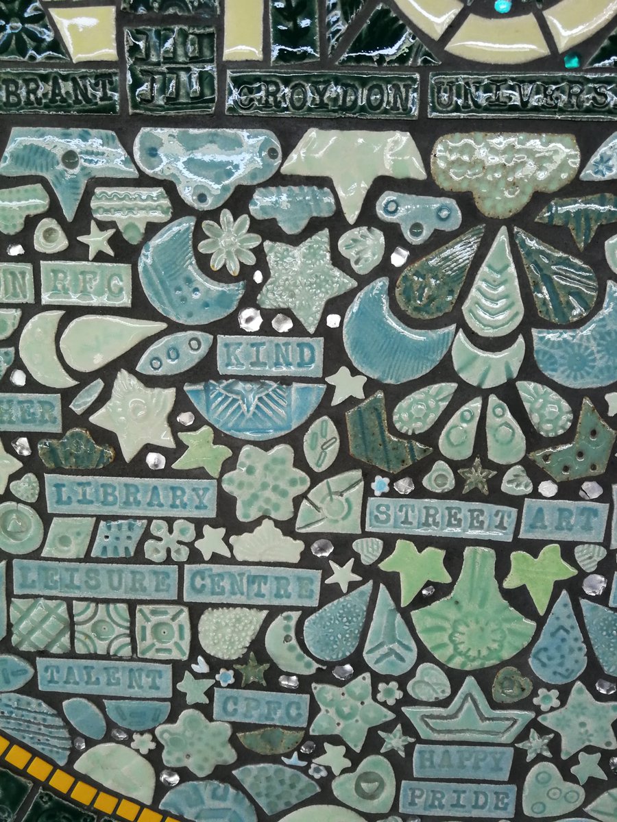 Such a pleasure to be part of creating the new mosaic at Thornton Heath Station. Mosaics imprinted by local residents and <a href="/MaudieMilton/">maudmilton</a> #thorntonheath #croydon <a href="/SouthernRailUK/">Southern</a>