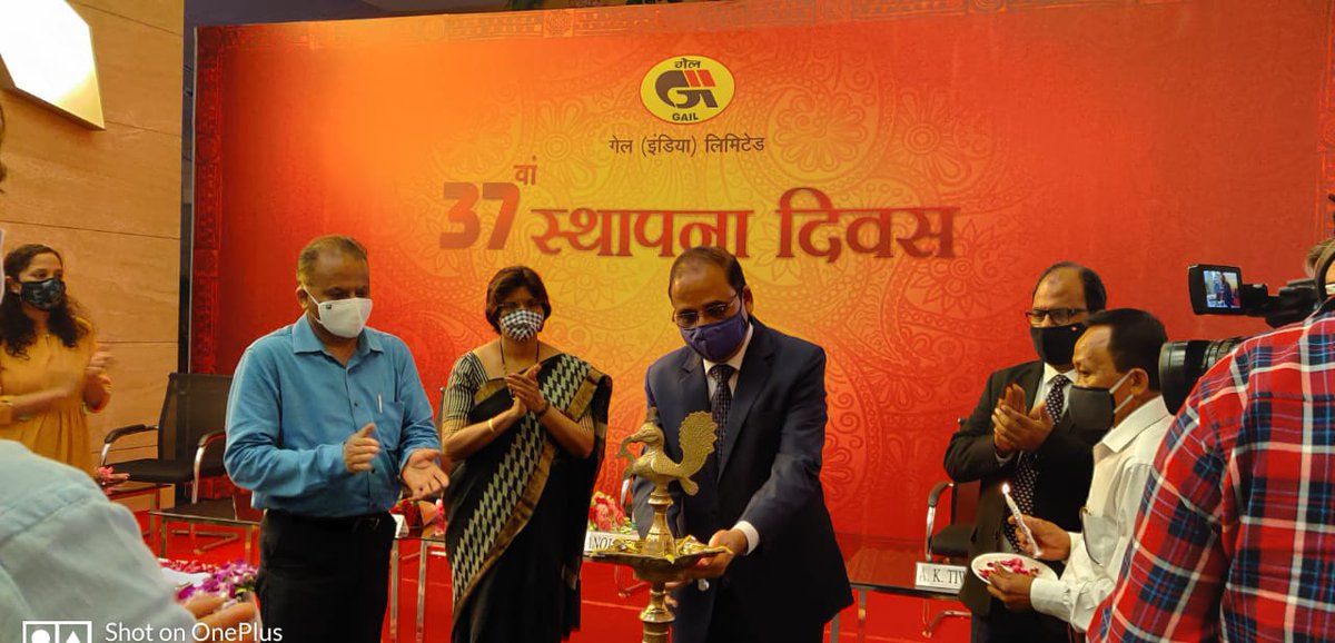 gailindia's tweet photo. On the occasion of the 37th Foundation Day of GAIL (India) Limited, Shri Manoj Jain, CMD applauded the contribution of the employees who are relentlessly working on projects of national importance for a better future, despite current constraints due to Covid pandemic. https://t.co/P3ARrNBOwu