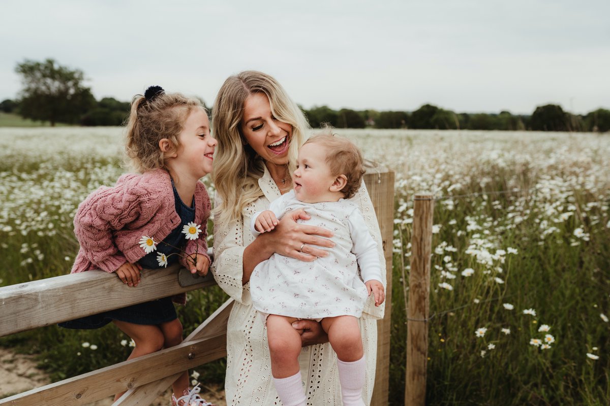 LuminousPR's tweet photo. Our very own super mum has penned some #backtowork tips for how to ease back in gently and deal with some of the feelings of 'mom guilt'. It's great to have you back @lindsaywomack
https://t.co/wnxSASgNiU
#remoteteam #publicrelations #techpr https://t.co/2tMd2hw0L8
