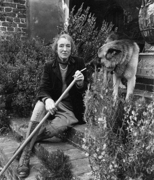 Women writers looking bored and holding a cigarette, part 80 in a series: Vita Sackville-West