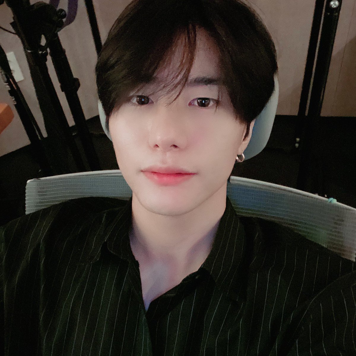 NewWorld_VICTON's tweet photo. [#승식 ]내일은 머리좀 잘라야게따.... https://t.co/AZYqZYIvtb