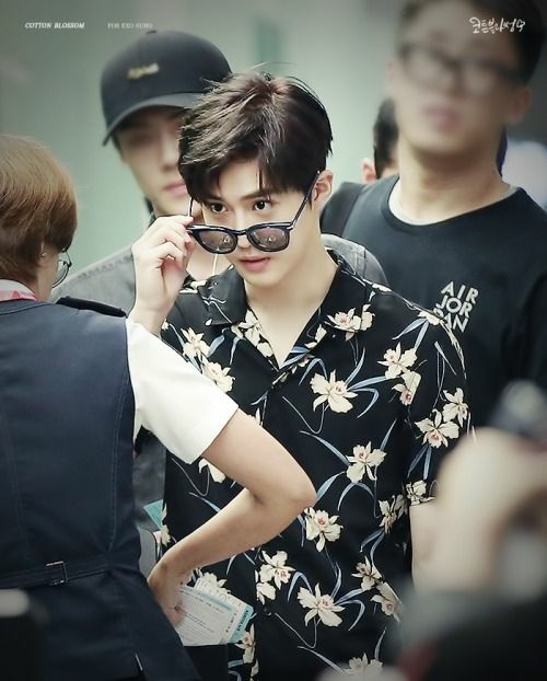 Junmyeon wears glasses, a thread:
