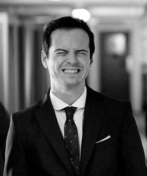 twelvesfifth's tweet photo. appreciation tweet per Andrew Scott as Jim Moriarty https://t.co/eIeGerVCq4
