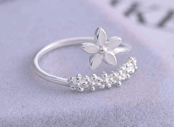 Available nwww 🔥🔥🔥🔥
Free size ❤️
و سعره مفاجأة 💖✅