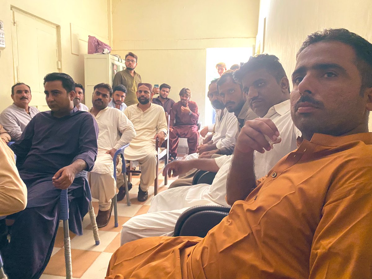 ImranJatoiPYO's tweet photo. 17-8-20 PYO district Larkano meeting regarding the preparation of 19th Aug protest against federal govt for their blatant attacks on 18th amendment &amp; their unconstitutional schemes to curb Karachi resources. PYO will resist any illicit ploy made against Sindh.
@BBhuttoZardari https://t.co/uzRfEGWgG3