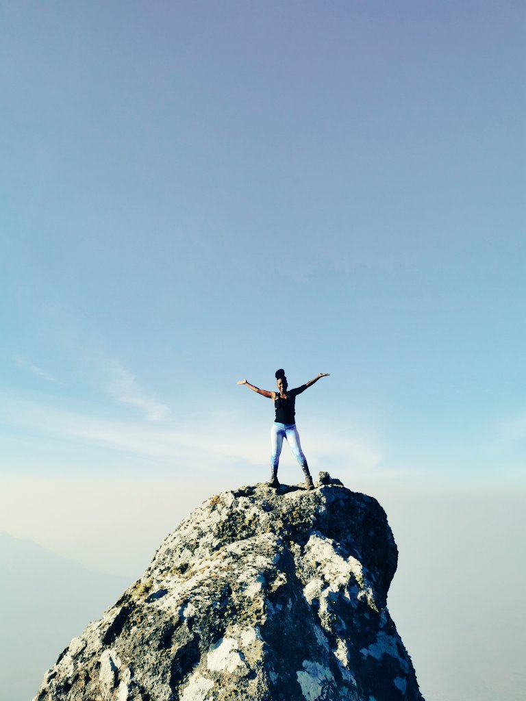 Not all girls are made of sugar , spice and everything nice, some girls are made of adventures, brain and no fear.

#girlsthathike #beautiful #backpacking #wilderness #photo #traveling #summer

See More, Be More , Do more!

#adventureswithcolby