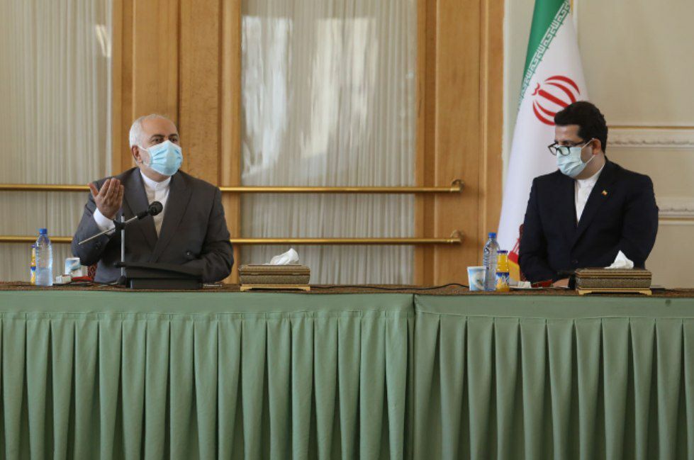EMadagas's tweet photo. Le chef de la diplomatie iranienne a déclaré lors d' une cérémonie en l'honneur de l'ancien porte-parole du ministère des Affaires étrangères(nommé ambassadeur en Azerbaïdjan ) que l'Iran attache une grande importance à ses relations avec les pays voisins. https://t.co/lkLtbKc0js