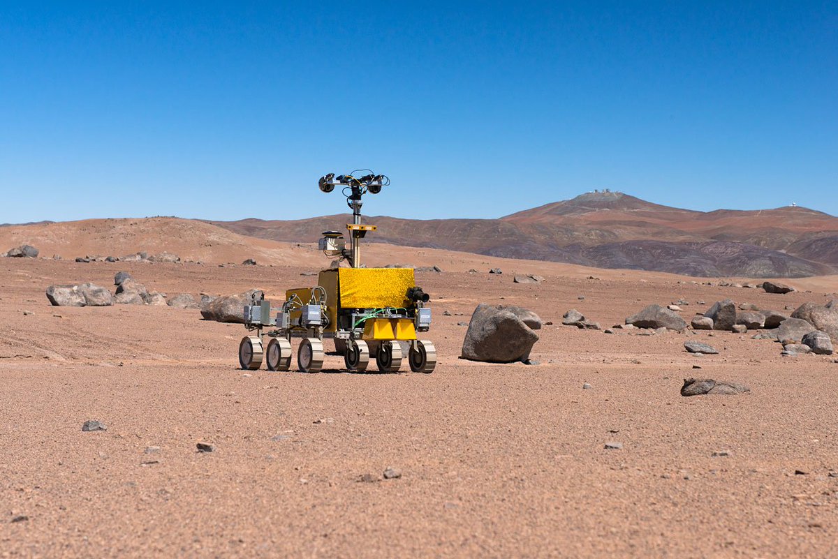 4/ The first thought that comes to your mind when you arrive at Paranal for the first time is that the landscape looks uncannily Martian. In fact, our colleagues at the European Space Agency sometimes come to test their Mars rovers.( ESO/Gerd Hüdepohl)
