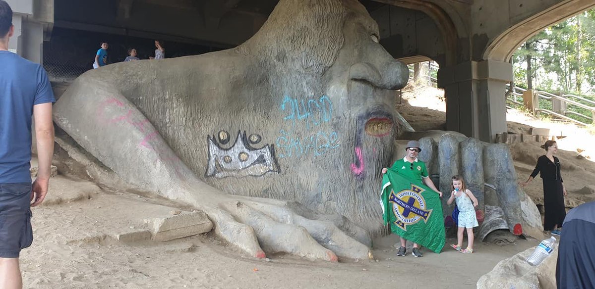 Whereareweofft1's tweet photo. When your 7 year old explodes with excitement while watching @OnceABC 'Once upon a time' "I've been there, Daddy Daddy look' #Seattletroll #Seattle #troll https://t.co/qF7h1ycrxk