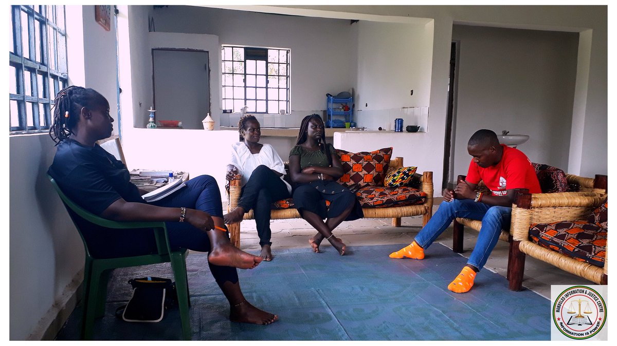 CentreMamboleo's tweet photo. Human Rights  defenders of MIJC had a fruitful meeting and were honored to have the company of the talented Ati Sanaa who uses Art as a tool for social change.We are looking forward to using art in engaging youths within our area and in the country during this pandemic.#mijc https://t.co/QJh0DqiZUK