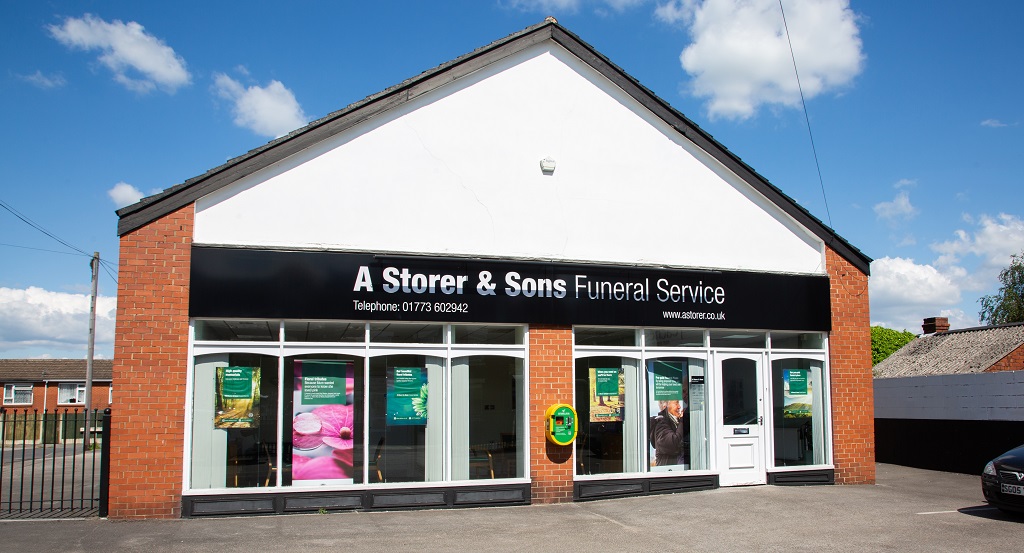 A. Storer &amp; Sons Funeral Services will hold a community event at their premises in #Somercotes on Friday 21 August 10am-2pm, where the Educating Elf will hand out free educational goody bags using her extra-long candy cane. There will also be a drawing competition to win prizes.