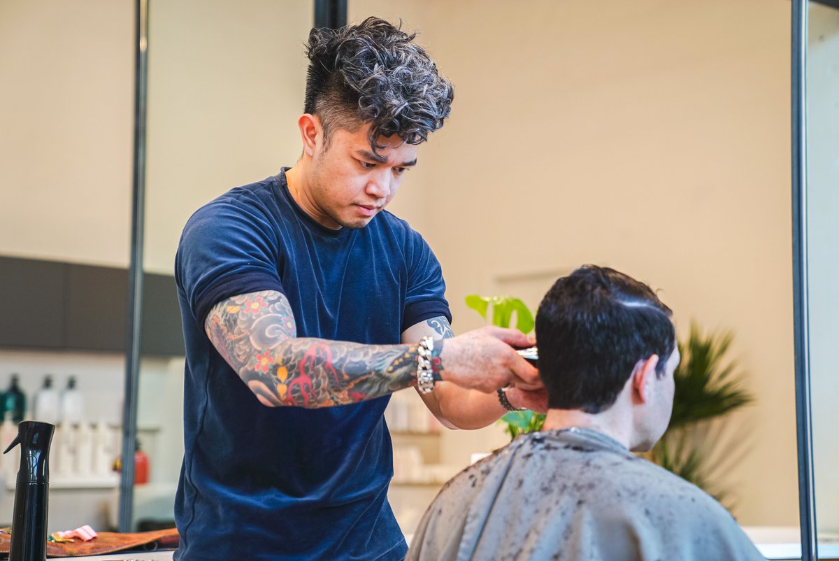 LawlorMedia's tweet photo. Meet The Hair Stars of #mMyDarlingIvy #NYC #hairstylists @mannymakeshair, @MarkBustos and #VJMoscaritola #influencermagazine https://t.co/sfDNihZpFA https://t.co/NHHFa2o1Mr