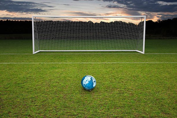 Fulham_Focus's tweet image. 🚨DEBATE🚨

Pretend @FulhamFC are in the FA Cup Final &amp;amp; we are going to penalties.  
 
You can pick any 5 players from our history to come back &amp;amp; take the spot kicks. 

Who would you pick?

Fulham Focus order:

▪️D.Berbatov
▫️J.Langley
▪️D.Murphy
▫️K.Lock
▪️H.Helguson 

#FFC