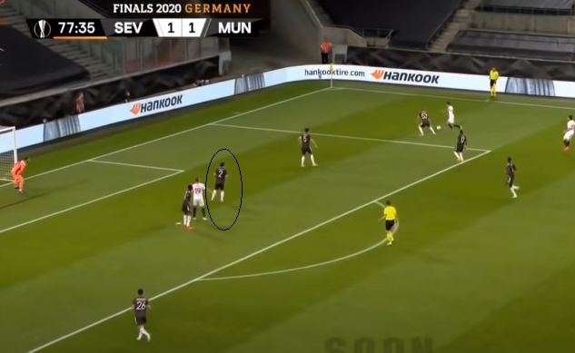 THE SECOND GOAL (LINDELOF & AWB) - As you see the striker was in the middle of AWB and Lindelof. And guess what? Lindelof didn't touch the ball. AWB again lost the player.