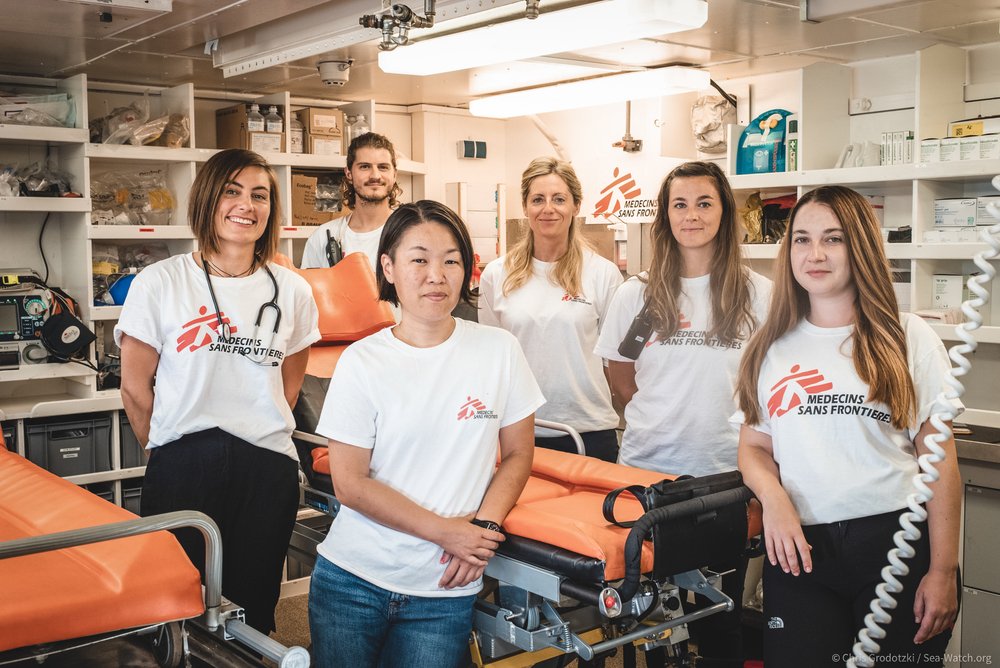 MSF_Moscow's tweet photo. Поисково-спасательное судно #SeaWatch4 отправилось в свое плавание в субботу 15 августа. 
Пожелаем удачи отважной команде @MSF_Sea, которая будет участвовать в поисково-спасательных операциях в центральной части Средиземного моря 💪 
#MSF #врачибезграниц #беженцы https://t.co/mygrrZsQR7