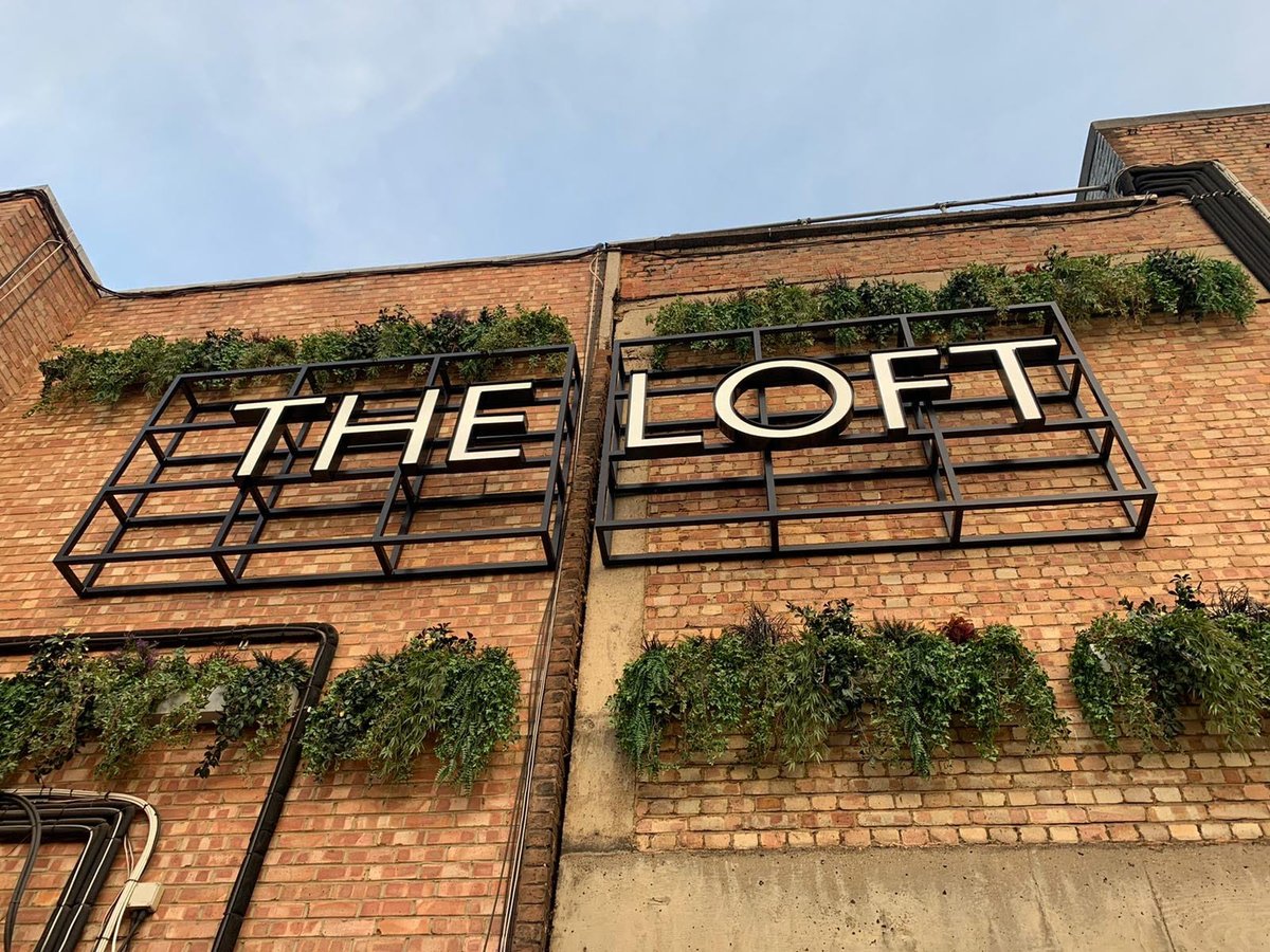 DesignatSource's tweet image. Within the densely packed, buildings of London’s city centre, our new external terrace project is nearing completion.

The external terrace has maximised the confines of the space, to produce a well heated,sheltered solution, ensuring customers feel comfortable and relaxed.