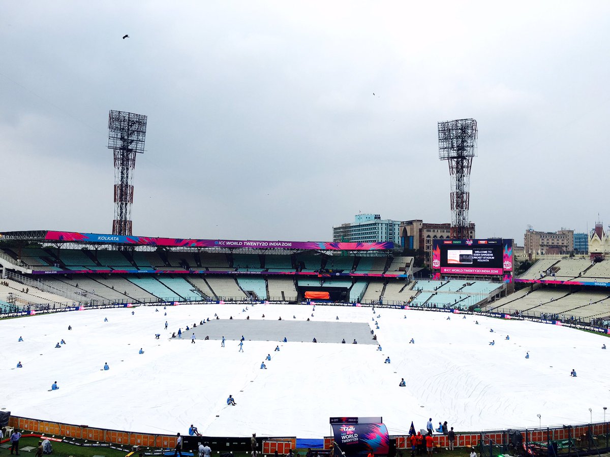 Ind vs Pak - Kolkata, 2016. They covered the ground 3-4 hours before play cos they were anticipating rain. It did rain heavily. Groundsmen put an extraordinary effort to get it ready for an 18 overs game.  #T20WorldCup