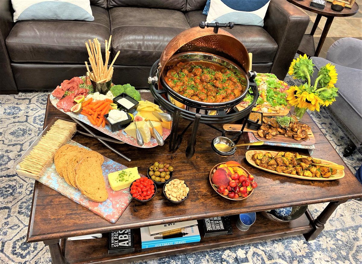 ChraneFS's tweet photo. Chef V and Chef Mimi J back at it with another beautiful spread π With social distancing and lots of carefulness, we had the best happy hour with some of our dealer partners. See something you like? Let us know! #ycpie #chranefs #socialdistancing #hospitality #grazingtable https://t.co/cTRAdnem0K