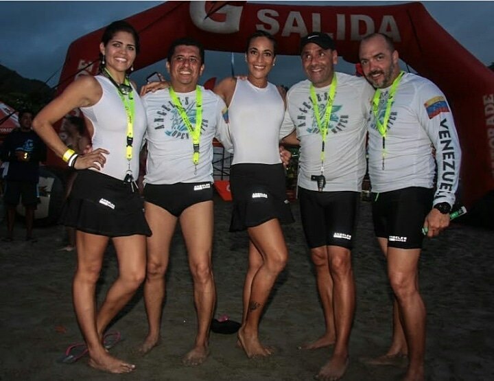 AngelsOpenWater's tweet photo. #17Agosto Hace un año disfrutamos la 1era #Copa Nocturna #AguasAbiertas 2K en #PlayaLosAngeles Edo #Vargas con 200 #atletas #infantiles #juveniles #master con el #campeon @antonionatacion con el Juez @depomaster ¡Viva la #natación! #Venezuela #el17 @RevistaFortius @pedrogarciao https://t.co/oQq2y62b4Z