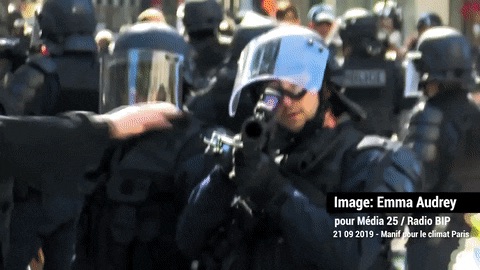 charlessblack's tweet photo. Glad Chicago cops stopped being Portland cops! @JonNajarian @Petenajarian https://t.co/XkqxtRv8fx