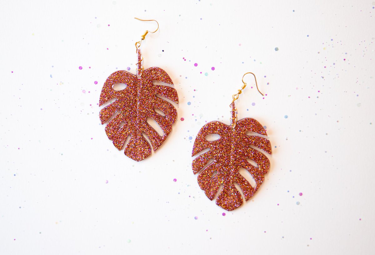 KiwiAveBoutique's tweet photo. Site news:

Elephant Benefit pieces still available (50% of proceeds to conservation group)

50% off all sale items

Over 50 new pieces available as of last night!!!! https://t.co/JAcCfxsV5J