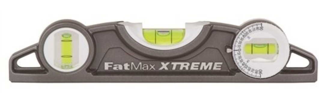 Tanıştırayım, bu su terazisi. Yüzeyin yerle paralel olup olmadığını anlamamıza yarar. Sevgili <a href="/mmgorgtr/">Mimar ve Mühendisler Grubu</a> bunu kullanın ki kimse arkanızdan konuşmasın