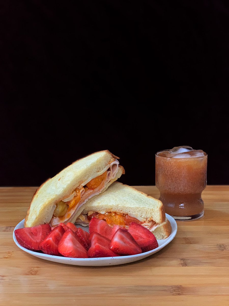 i’m a such a sucker for a *soft* sandwich. soft bread, soft fillings all melting together when you take a bite? magic tbh •turkey •roasted tomatoes tossed in sambal•kewpie mayo•goat milk brie •soft brioche sparkling raspberry ceylon tea in the glass  #humblebragdiet