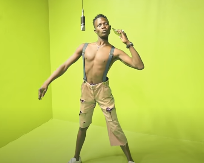 freemanchari's tweet photo. On behalf of Jah Master please retweet toda kufonera  Mwari! 🤣 https://t.co/WQG6ySnX6x