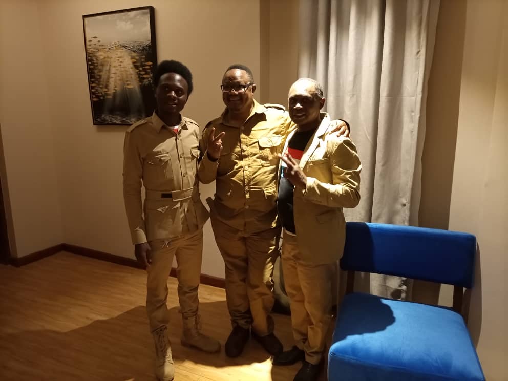 TunduALissu's tweet image. Shikamoo Iringa na samahani sana kwa kuwakwaza kwa kuchelewa kwetu leo. Rev. Peter Msigwa amenipatia briefing juu ya nyomi la leo Mwembe Togwa. Nimekwishaingia Mjini na kesho tutakuwa pamoja Mwembe Togwa. Nawatakieni usiku mwema na Mungu awabariki sana.