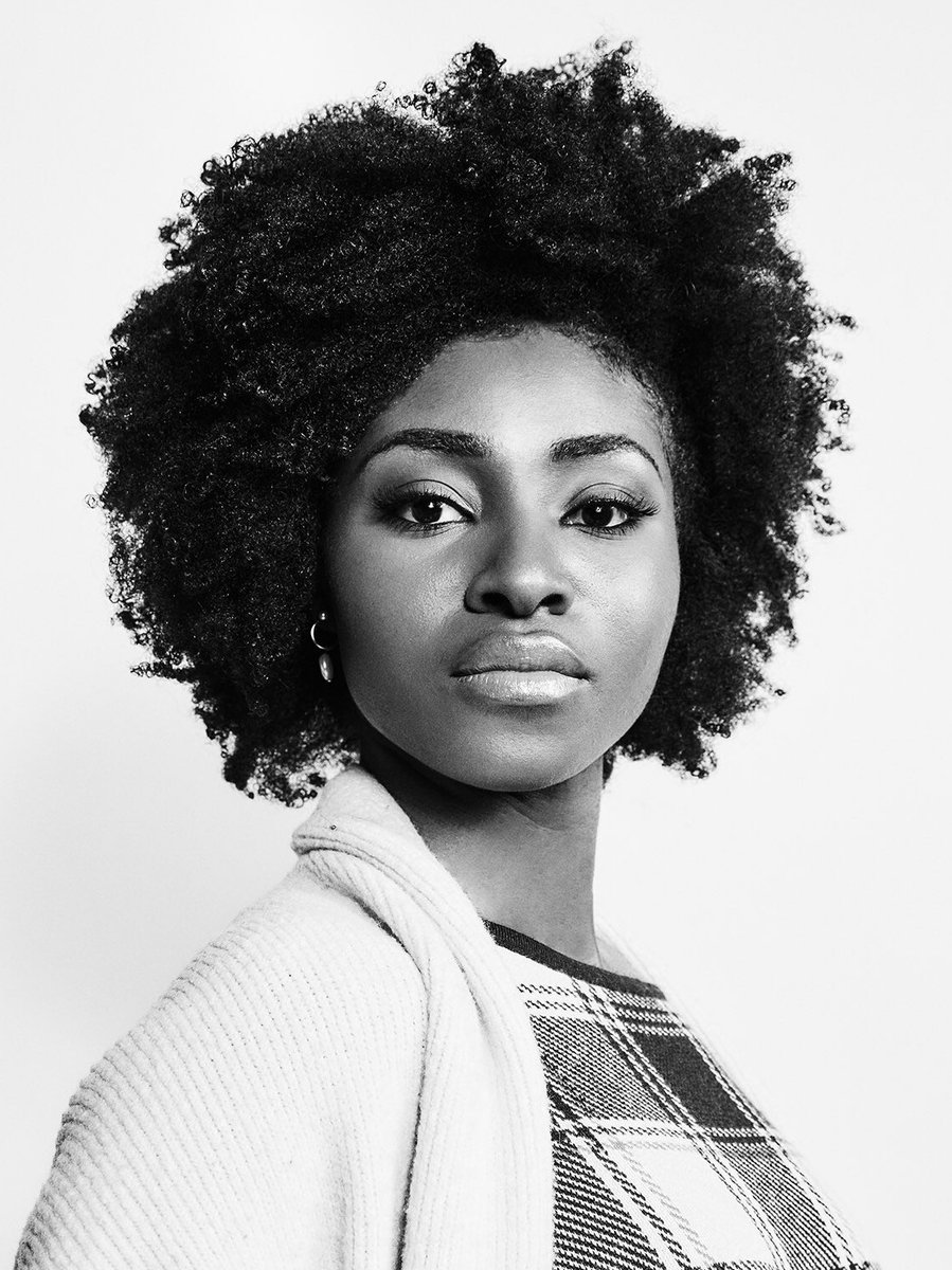 Jayme Lawson - Bella ReálKeep your eye on her. I think this movie is going to explode her to superstardom. And man, what a breakout role. I can't speak to her acting, obviously, but I am excited to be able to. Matt Reeves has something big in mind for her.