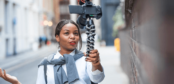 Vuzix's tweet photo. With #SmartGlasses, #influencers could #vlog and #blog on the fly. 

The future of entertainment is hands-free. 

https://t.co/hFfK9UriBU

#vlogger #blogger #bloggerstribe #blogging #augmentedreality #FutureTech https://t.co/0zGZ7swLzB