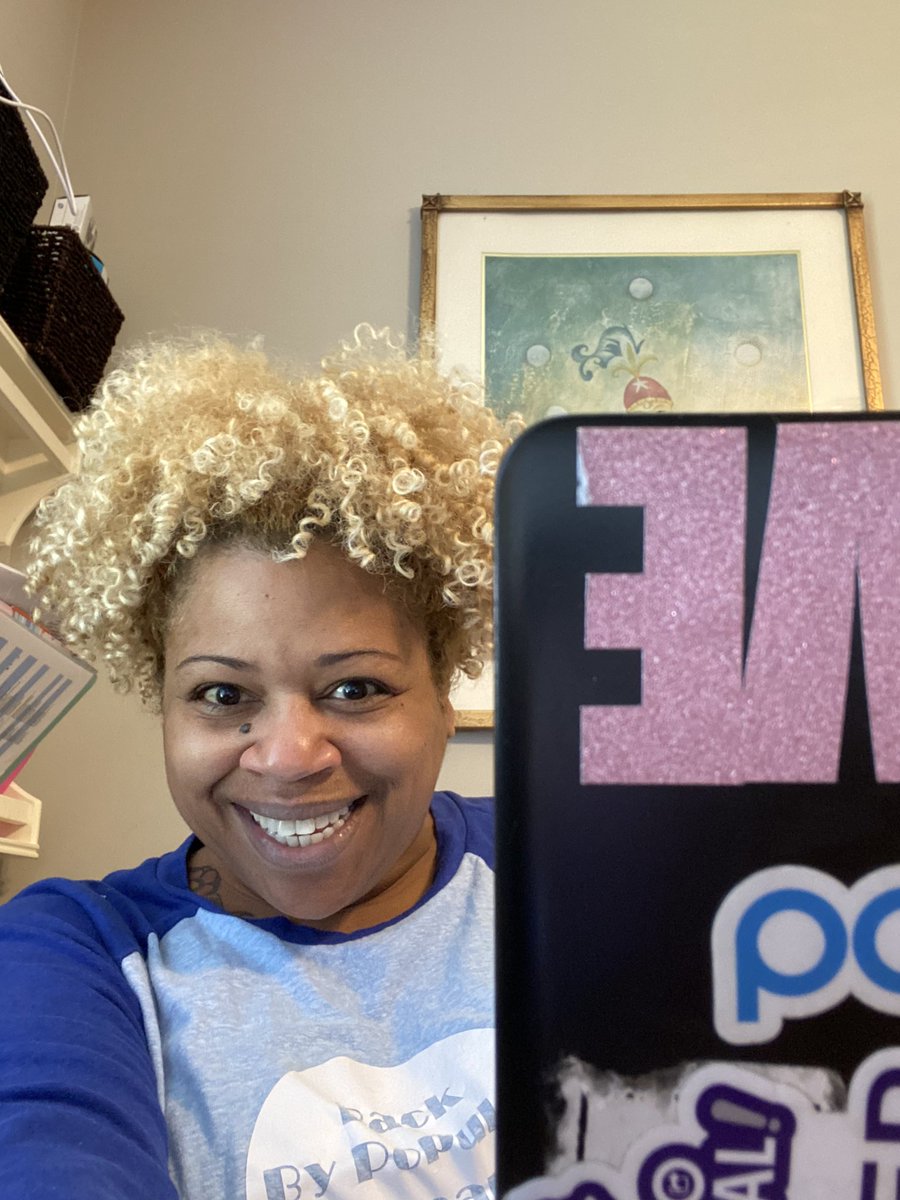 kinderstone's tweet photo. @kinderstone is waiting to #FanOut with Jan Richardson! #BestTrainingEVER #JCPSdigIn https://t.co/pI1Y4UtbPb