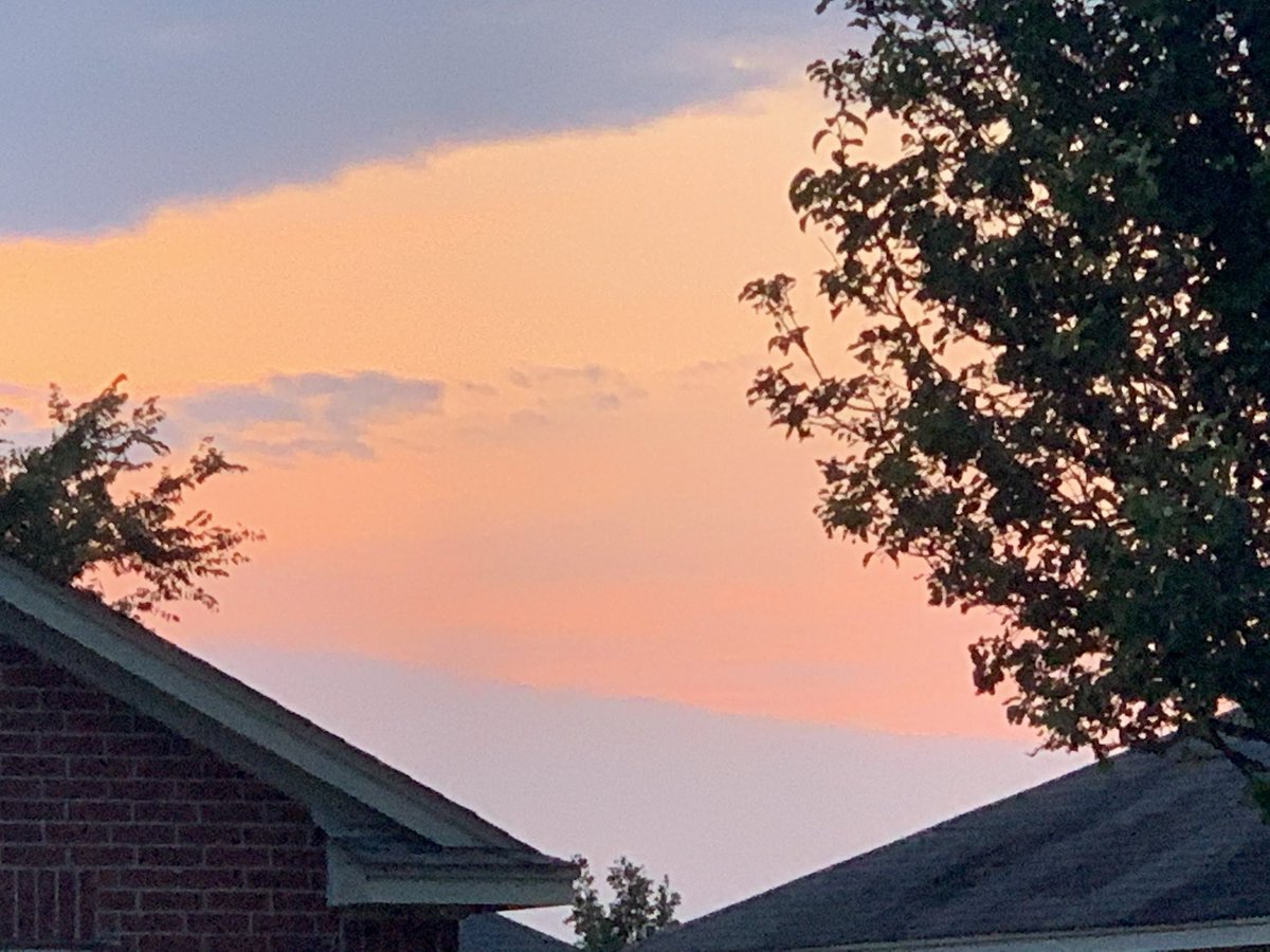 That sun getting ready to break through this morning. Happy first day of your Senior year LHS Lions! #lhs #seniorsunrise2020