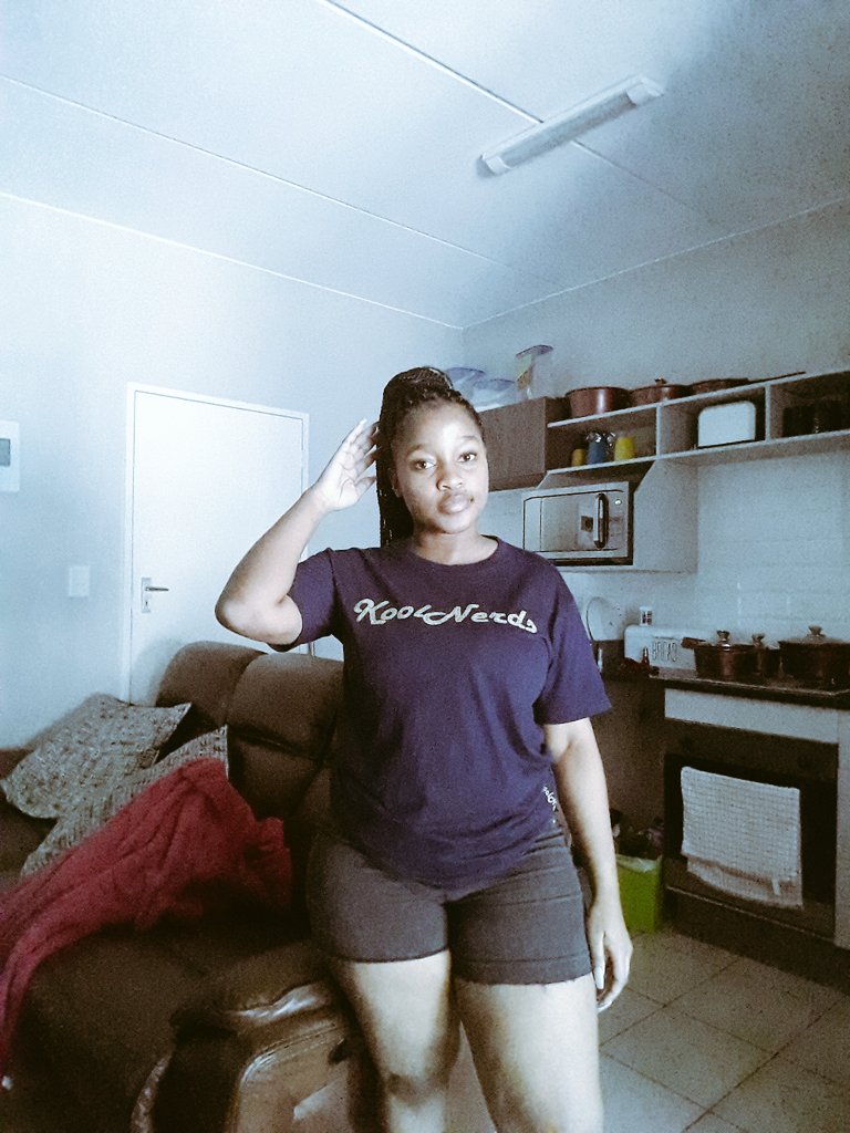 ZMapaka's tweet image. Hapii birthday to myself   stuck home 😅😅😅🤣
 Presents are allowed thou