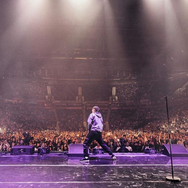 𝙡𝙤𝙪𝙞𝙨 𝙩𝙤𝙢𝙡𝙞𝙣𝙨𝙤𝙣, 𝙗𝙪𝙩 𝙝𝙚 𝙜𝙚𝙩 𝙤𝙡𝙙𝙚𝙧 𝙖𝙨 𝙮𝙤𝙪 𝙨𝙘𝙧𝙤𝙡𝙡