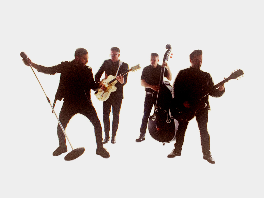 One! Two! Tres! Cuatro!
Trabajando en lo que está por venir, estudiando el mapa cambiante y en movimiento que se presenta nuevo cada día.
Reinventar, reinterpretar, revolucionar. La clave es RE.
Fa fa fa is a sad song, you know.
Diez años. Evolución.

theboodevils.com