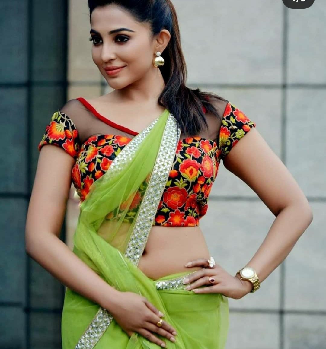 Magneticqueen's tweet photo. #ParvatiNair @paro_nair https://t.co/5TKgVzYExu