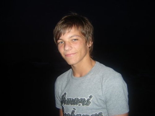 𝙡𝙤𝙪𝙞𝙨 𝙩𝙤𝙢𝙡𝙞𝙣𝙨𝙤𝙣, 𝙗𝙪𝙩 𝙝𝙚 𝙜𝙚𝙩 𝙤𝙡𝙙𝙚𝙧 𝙖𝙨 𝙮𝙤𝙪 𝙨𝙘𝙧𝙤𝙡𝙡