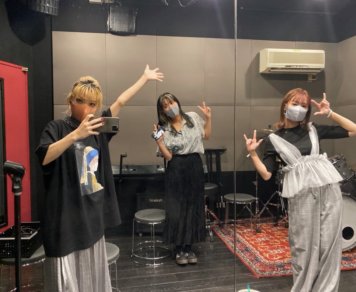 JUNASTA_17's tweet photo. 久々のYouTubeライブありがとうございました😊✨

少しでしたが、また歌もお届け出来て良かったです！
また9/17(木)にも配信します🤗
お楽しみに！！！

#17日はJUNANASTの日 https://t.co/eb1GtL8ZKD