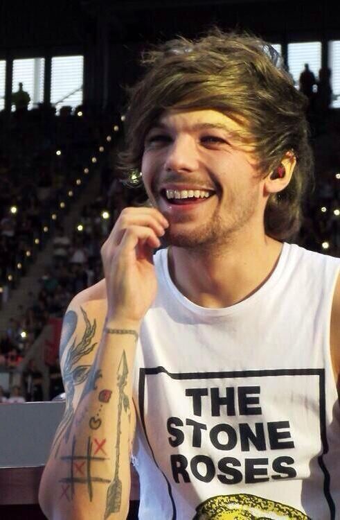 𝙡𝙤𝙪𝙞𝙨 𝙩𝙤𝙢𝙡𝙞𝙣𝙨𝙤𝙣, 𝙗𝙪𝙩 𝙝𝙚 𝙜𝙚𝙩 𝙤𝙡𝙙𝙚𝙧 𝙖𝙨 𝙮𝙤𝙪 𝙨𝙘𝙧𝙤𝙡𝙡