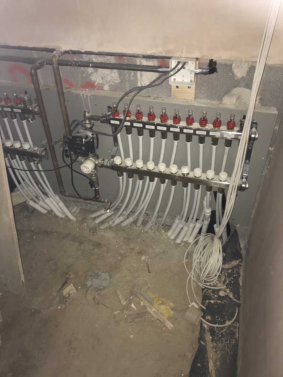 FrancescaBosto1's tweet photo. Meeting on site today with this lovely property using our @JGSpeedfit UFH system .Great to catch up with Opus Plumbing and talk future projects #plumbing #projects https://t.co/ofiKOH0Xgy