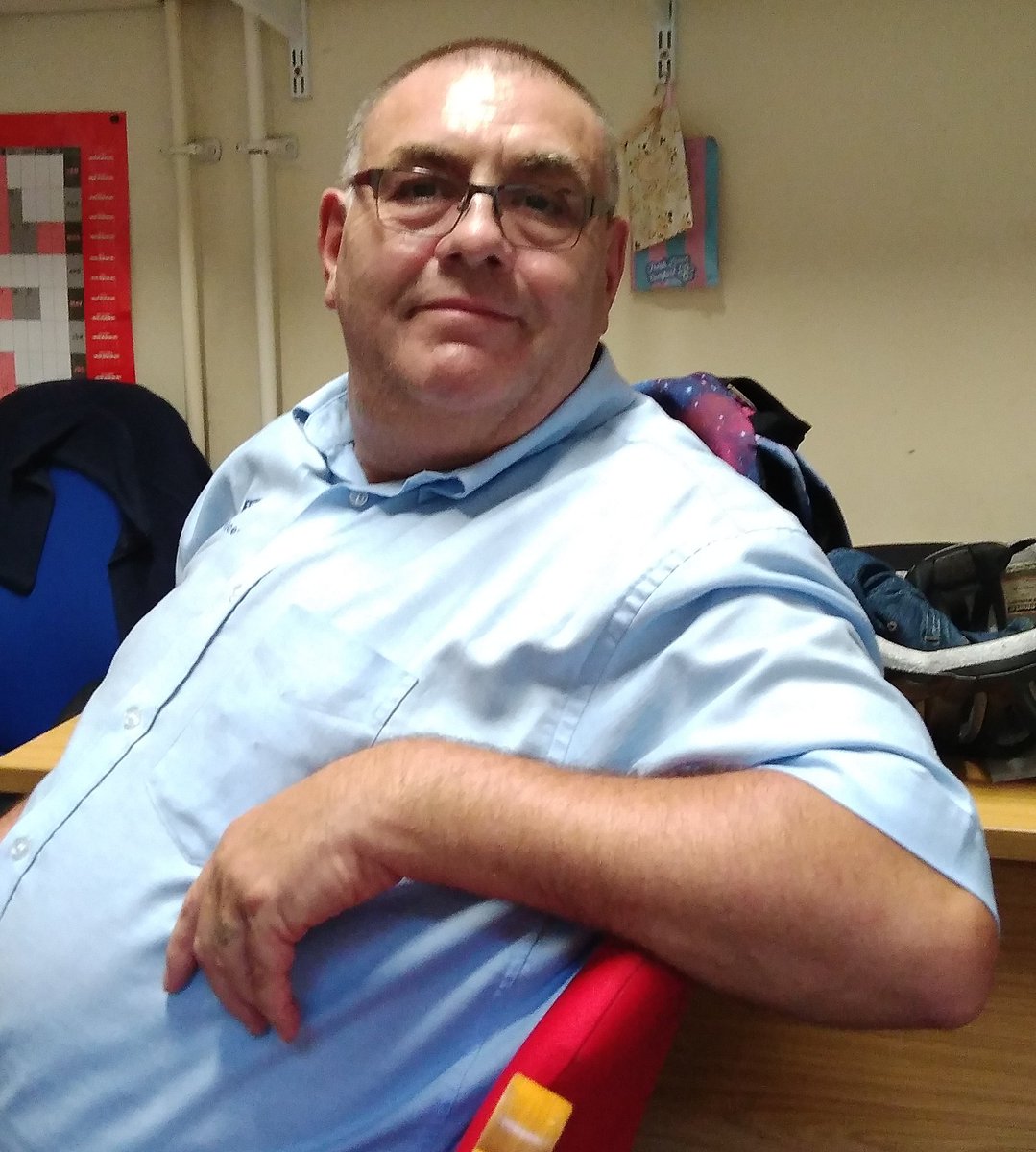 Had a good catch up with George today whilst social distancing,who has many stories to tell. Always has a smile and likes a good laugh. Thank you George 👍