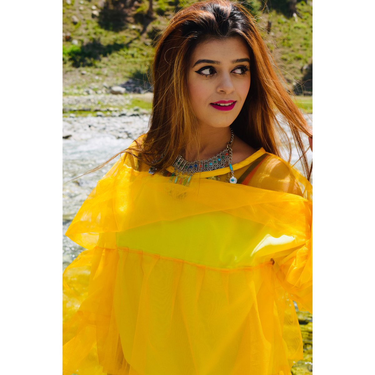 AashChughtai's tweet photo. Love the Outfit🌼 https://t.co/7x45yuKtC1