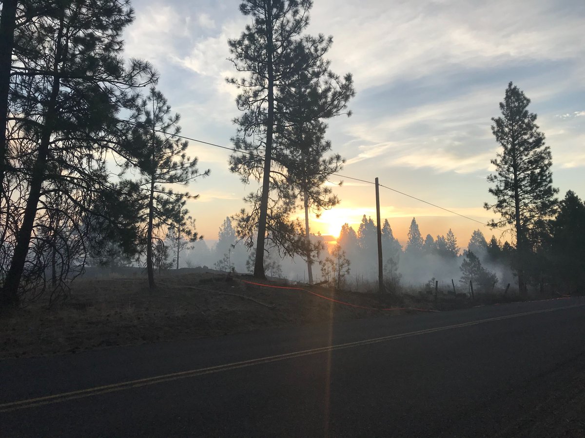 DerekKXLY's tweet photo. New pics in this morning from the #BadgerLakeFire, burning south of #Cheney, courtesy of our @GWElmer. Here's what we know about the fire: https://t.co/T3RaHDpHIt #4NewsNow #WaWILDFIRE #BadgerLake https://t.co/Xd4FOwSDs4