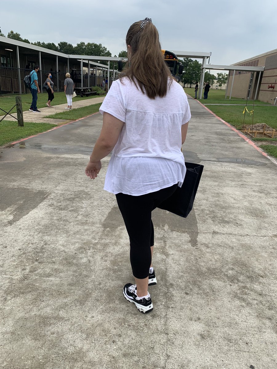 Christy_Richar's tweet photo. Happy to be at @HumbleISD_CAM @MOSAIChumbleisd  this morning.  ThankYou to @HumbleISD for getting us back in classrooms https://t.co/U5TR6Ai04M