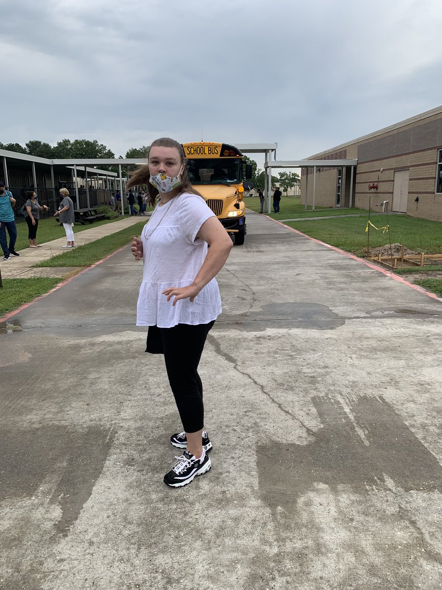 Christy_Richar's tweet photo. Happy to be at @HumbleISD_CAM @MOSAIChumbleisd  this morning.  ThankYou to @HumbleISD for getting us back in classrooms https://t.co/U5TR6Ai04M