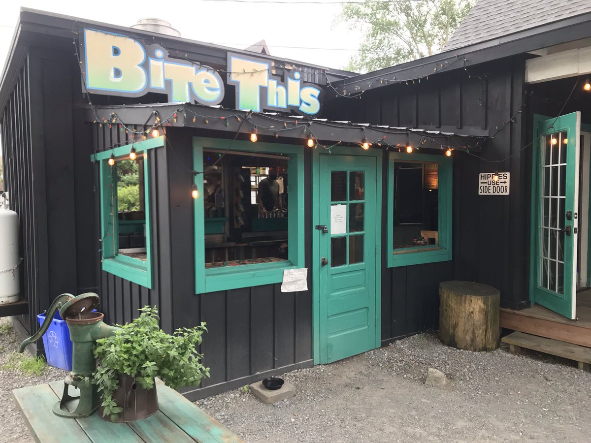 westboroBIA's tweet image. 😋 TWITTER-ONLY GIVEAWAY: Win $50 in Food &amp;amp; Drink to @BiteThisOttawa!

Ottawa’s coolest outdoor spot?

To enter, do ALL three:

♻️ RT

👋 Follow @westboroBIA

👇Tell us below: Yes or No — have you ever been to Bite This? If yes, what’s your fave food here?

Winner drawn Thursday!